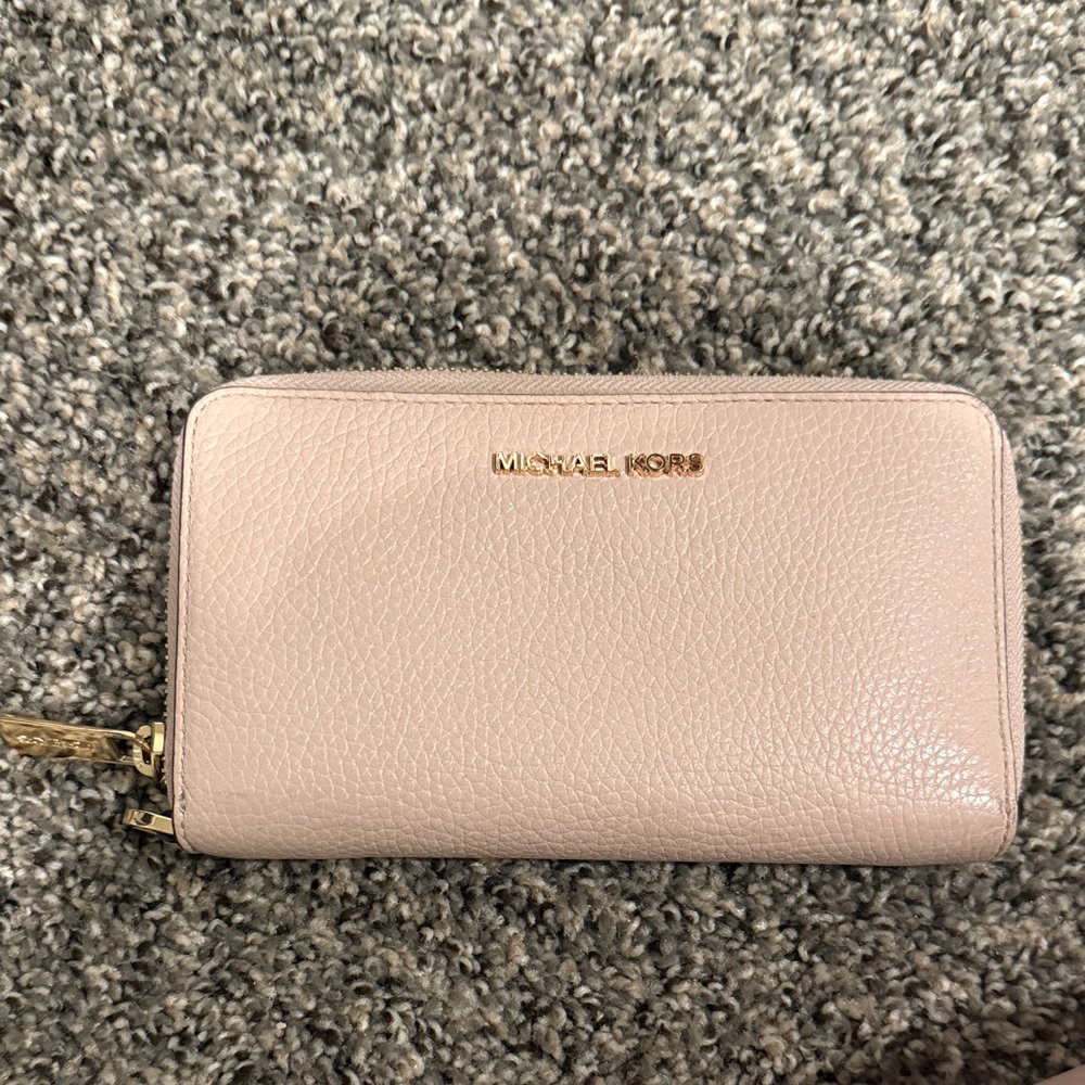 Michael Kors Blush Leather Wallet